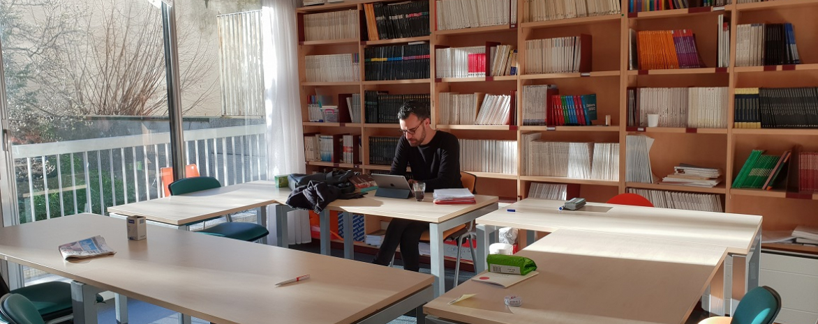 carism_salle_des_doctorants.jpg carism_salle_des_doctorants.jpg